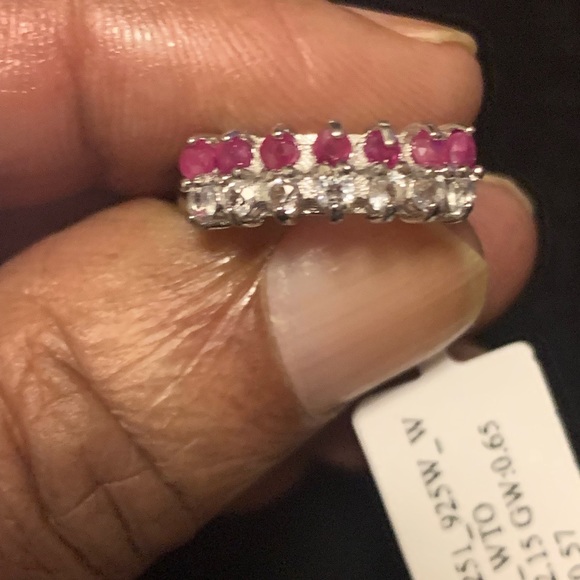 Ring Ruby @ Topaz - Picture 2 of 6